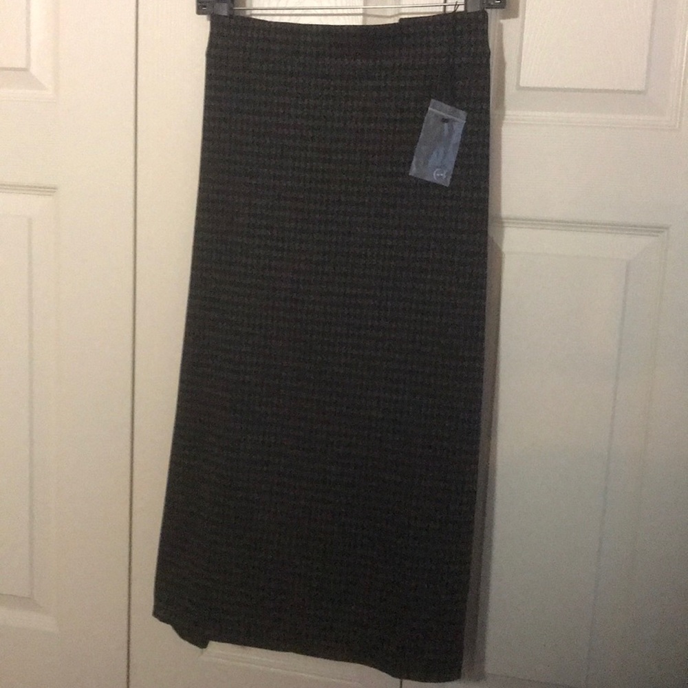 Ponte Houndstooth Midi Skirt, NWT